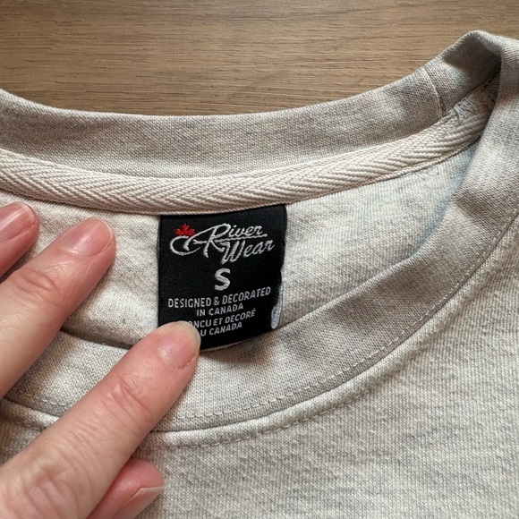 90s Style Whistler Crewneck Sweatshirt - Picture 4 of 6